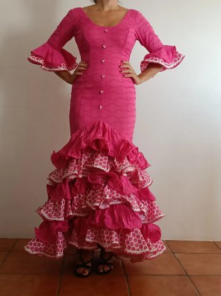 Traje de flamenca rosa