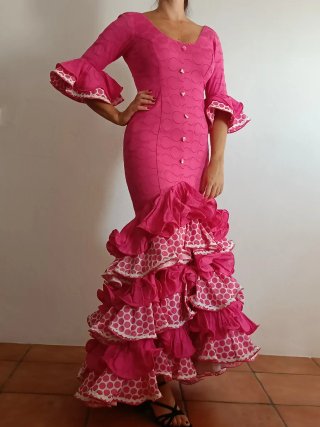 Traje de flamenca rosa