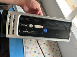 PC de Oficina Asus antiguo