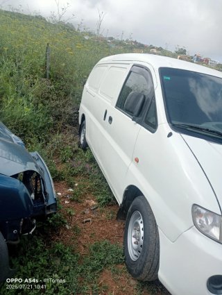 Hyundai H-1 2002