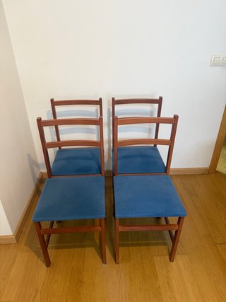 Set de 4 Sillas de Salón de Madera