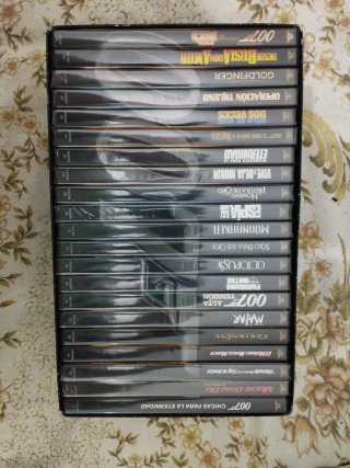 Colección Películas de la saga James Bond 007.
