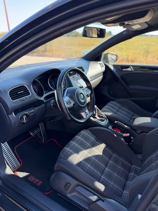 137.000KMS Volkswagen Golf VI GTI DSG año 2012