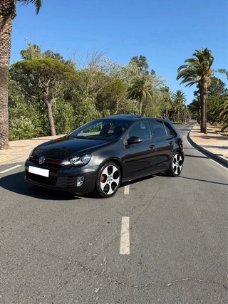 137.000KMS Volkswagen Golf VI GTI DSG año 2012