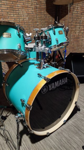 Batería Yamaha Stage Custom 22", Platos + extras