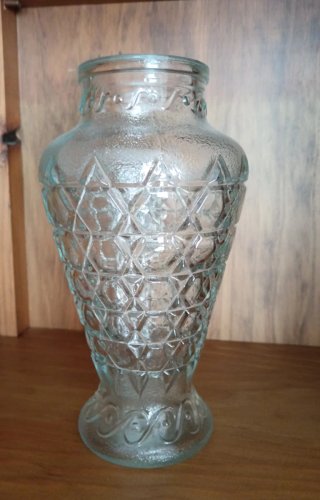 Jarrón de cristal tallado