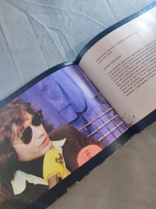 CD y Libro Pequeño - Bunbury