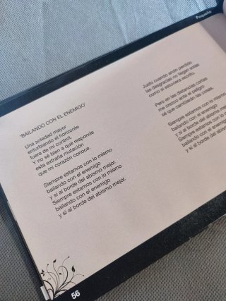 CD y Libro Pequeño - Bunbury