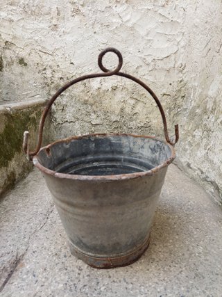 Secchiello antico in ferro zincato