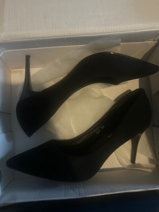 Zapatos de tacón negros talla 39