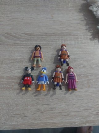Figuras Disney Kinder