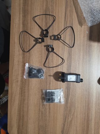Repuestos Dron: Protectores y Adaptador