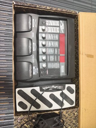 Pedalera Digitech RP355