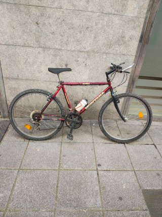 Bicicleta Montana Roja
