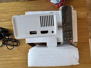 Mini Proyector Z1
