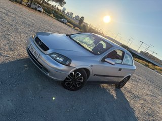 Opel Astra  2001