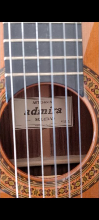 Guitarra Clásica Maciza Admira modelo soledad
