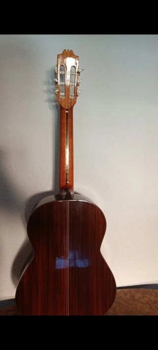 Guitarra Clásica Maciza Admira modelo soledad
