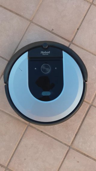 ROBOT ASPIRADOR iROBOT ROOMBA i7+ CON ESTACIÓN