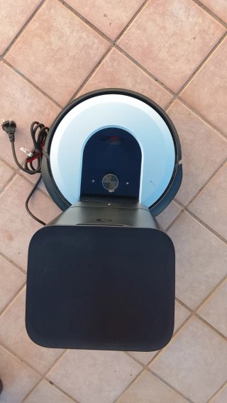 ROBOT ASPIRADOR iROBOT ROOMBA i7+ CON ESTACIÓN