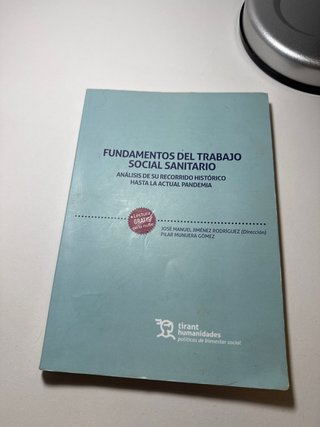 Fundamentos del trabajo social sanitario anális...