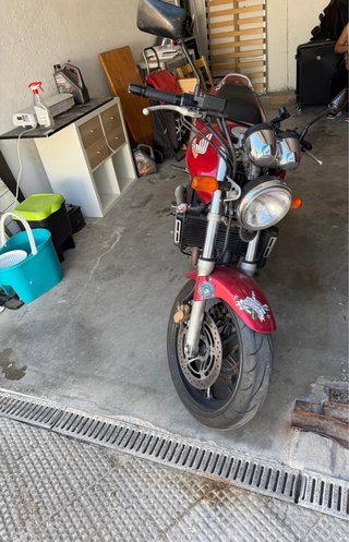 Honda CB600F Hornet Roja