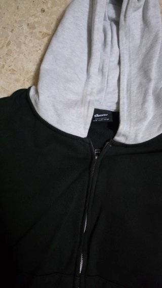 Sudadera Pull&Bear cremallera negra y gris