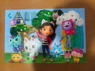 Puzzle 104 piezas Gaby y la casa de muñecas