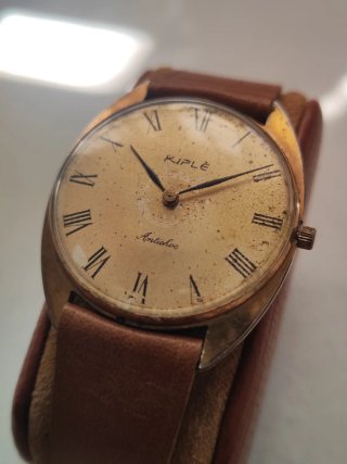 Reloj Kiple Antichoc Esfera Romana