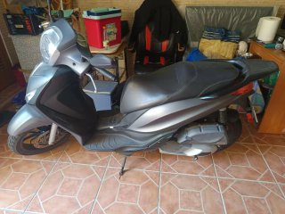 Piaggio Medley Gris