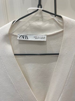 Chaqueta de punto blanca Zara
