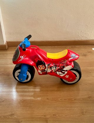 Moto Correpasillos Injusa Paw Patrol