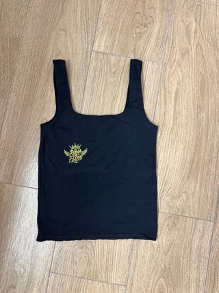 Camiseta tirantes negra La Reina del flow