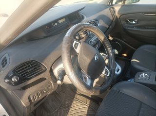 Renault Scenic 2011