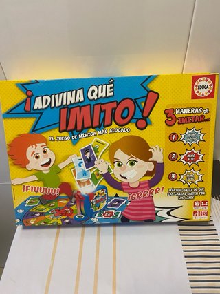 Juego de mesa ¡Adivina qué imito!