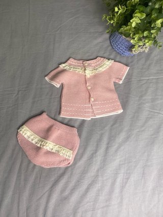 Conjunto de punto rosa para bebé