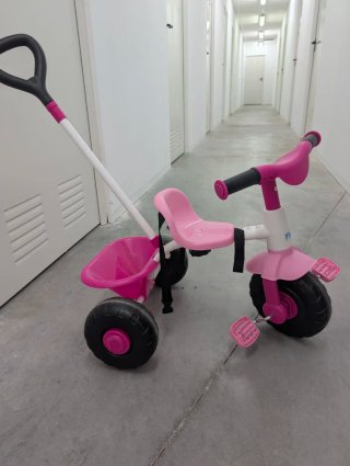 Triciclo Famosa Feber Rosa
