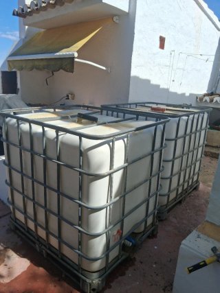 Depósitos de agua 1000 los dos 60€
