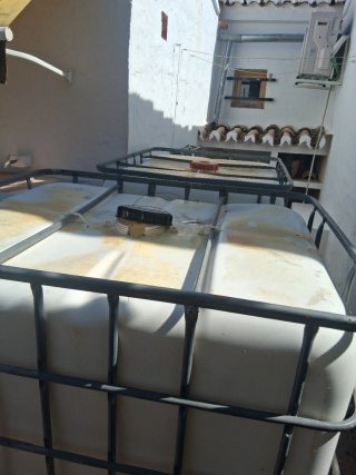 Depósitos de agua 1000 los dos 60€