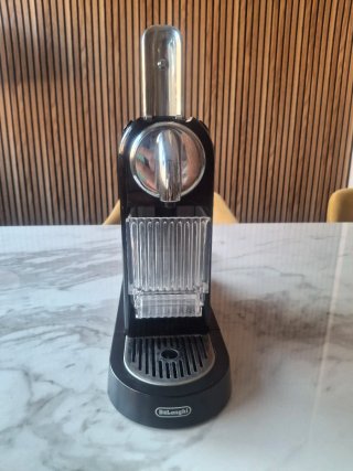 Cafetera Nespresso De'Longhi CitiZ Negra