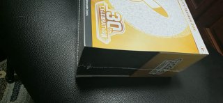 Pokémon 30th Celebration Elite Trainer Box Selado