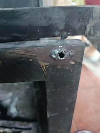 Chimenea de metal negra