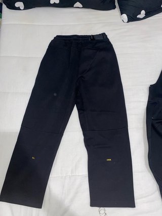 Chándal Negro y Amarillo