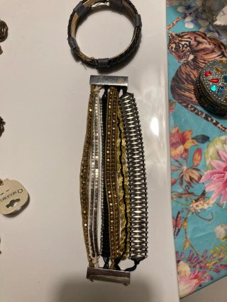 Lote 5 pulseras + 1 pendientes