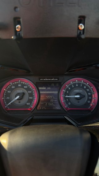 Honda Forza 125 Special Edition 2023 21.565 km