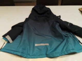 Chaqueta de lluvia H&M 5-6 años
