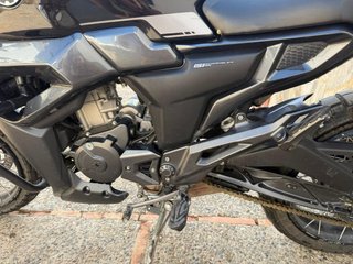 Moto Zontes Adventure Naked Negra/Gris