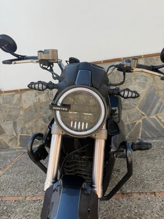 Moto Zontes Adventure Naked Negra/Gris