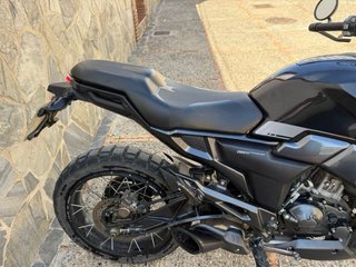 Moto Zontes Adventure Naked Negra/Gris