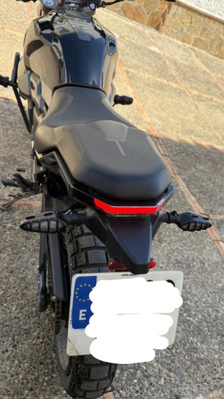 Moto Zontes Adventure Naked Negra/Gris